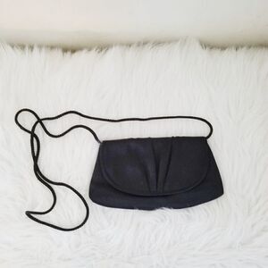 La Regale women's clutch